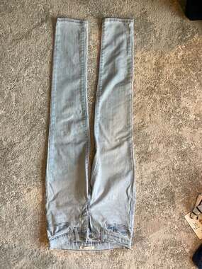 Levi's 311 Shaping Skinny Jeans Size 27